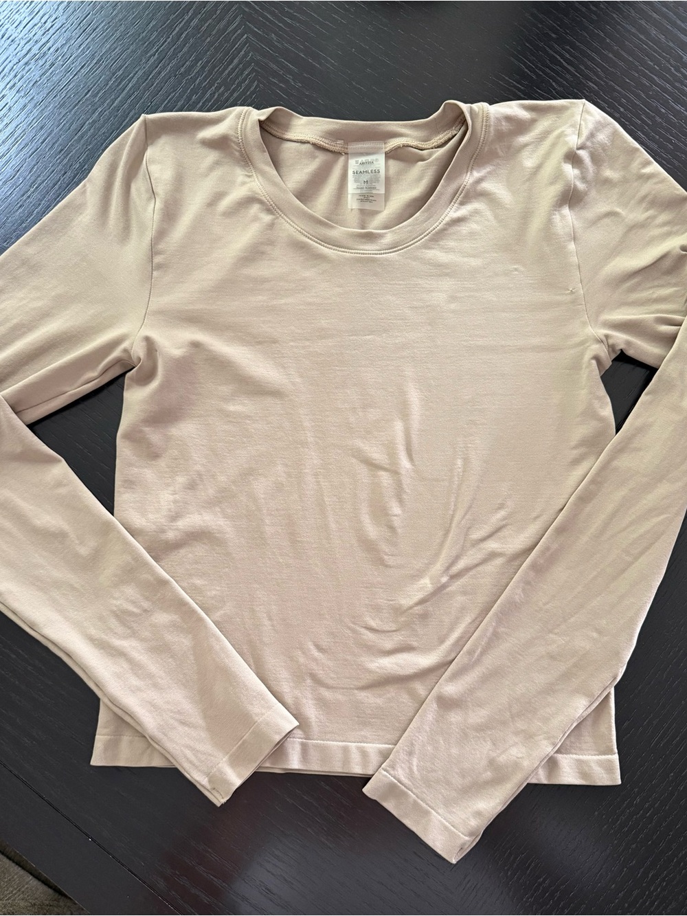 Aritzia Willow Seamless Women’s Crewneck Top - Nude
